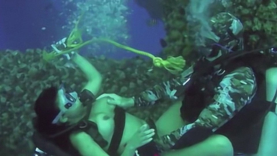 Mickaela And Lars Do Underwater Hardcore – Mickaela And Lars Do Underwater Hardcore