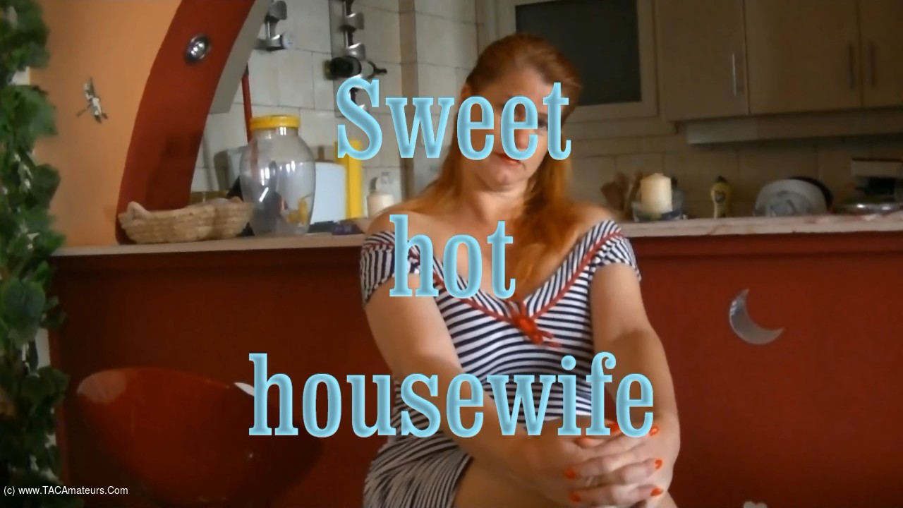 Sweet Hot Housewife