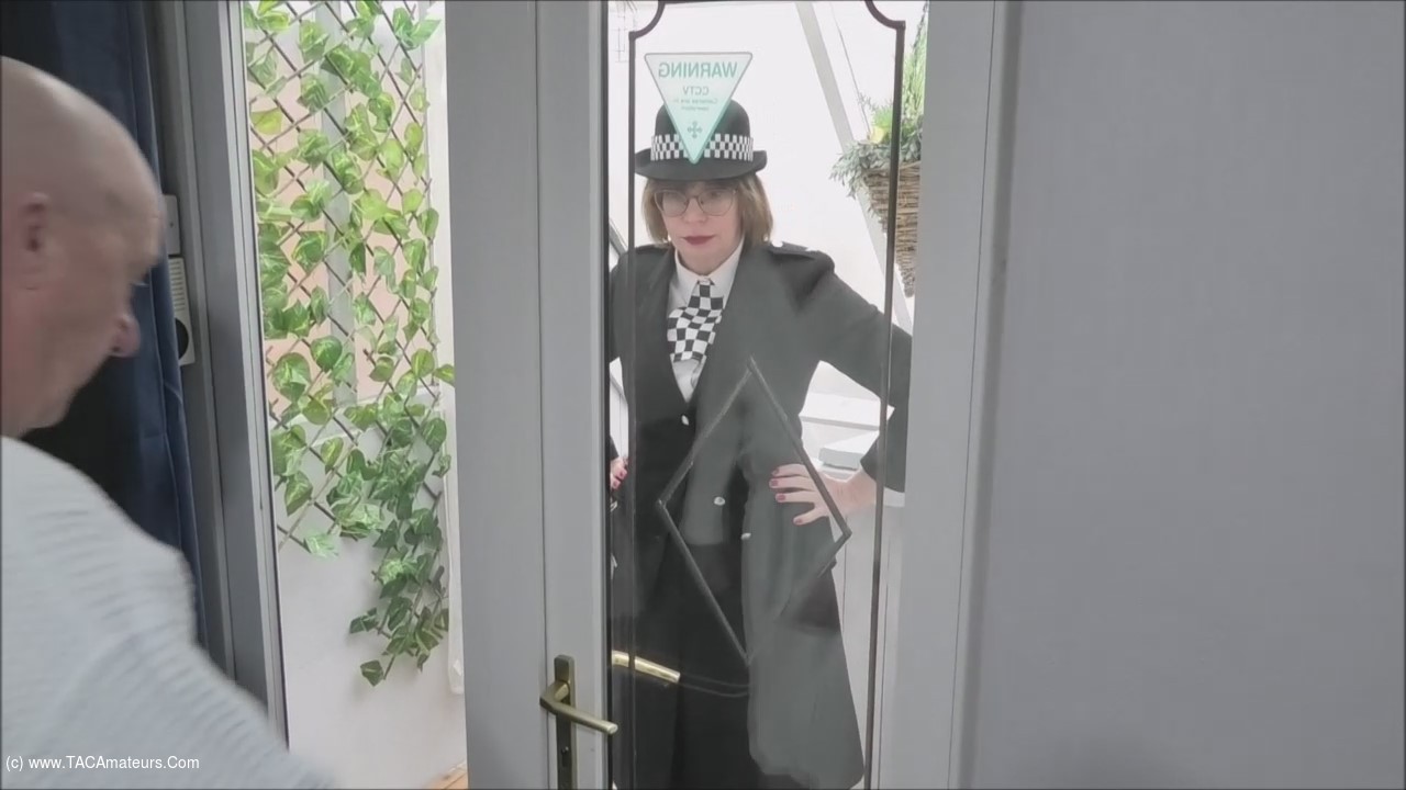 WPC Barby & The Flasher Pt1